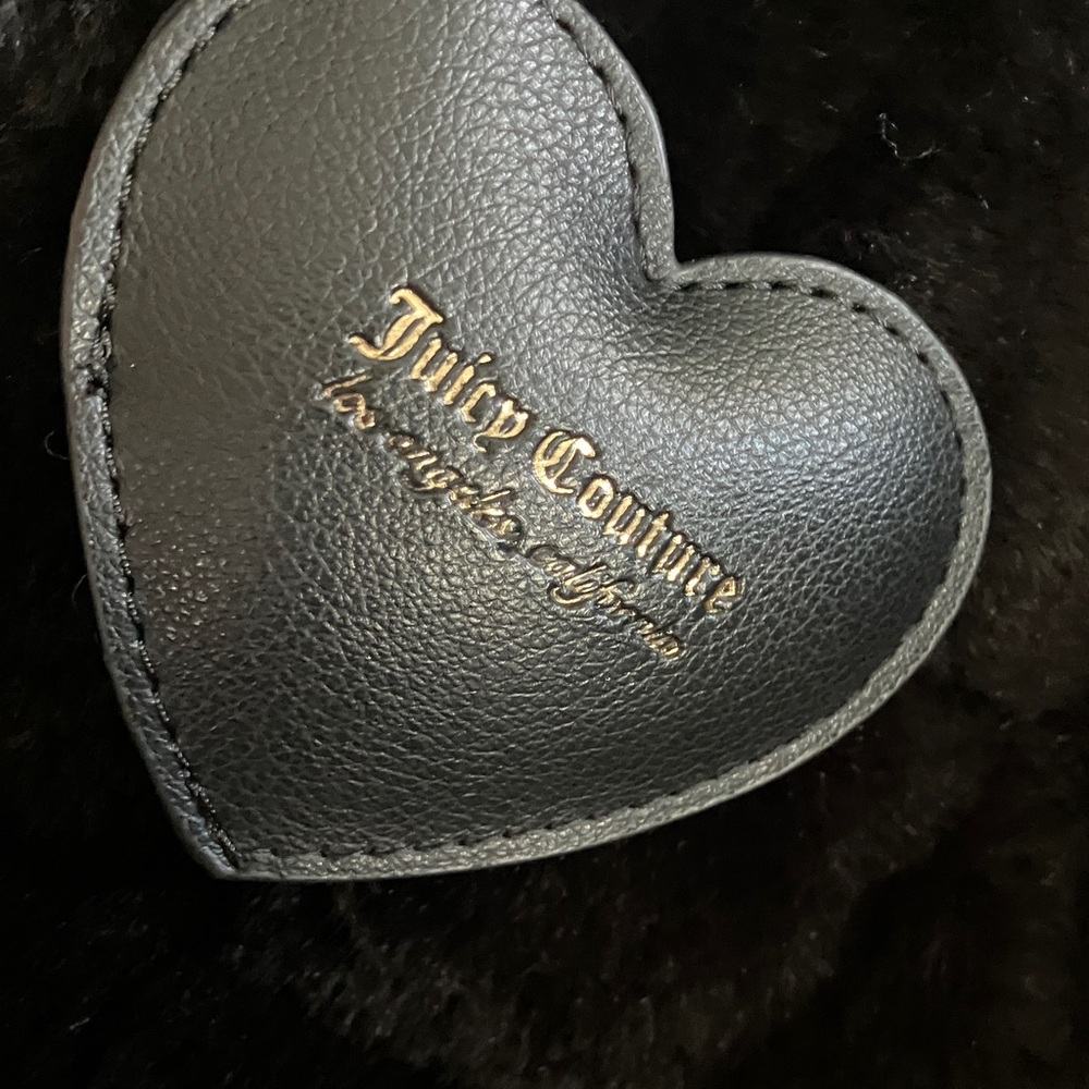 Black Faux Fur Handbag with Heart Charm JUICY COUTURE - Picture 6 of 13